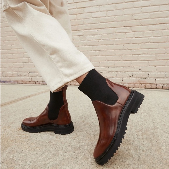 Nwot Bridget Brown Lug Sole Boot 